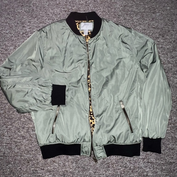 Army green leopard lined bomber jacket/coat Large - Picture 2 of 10